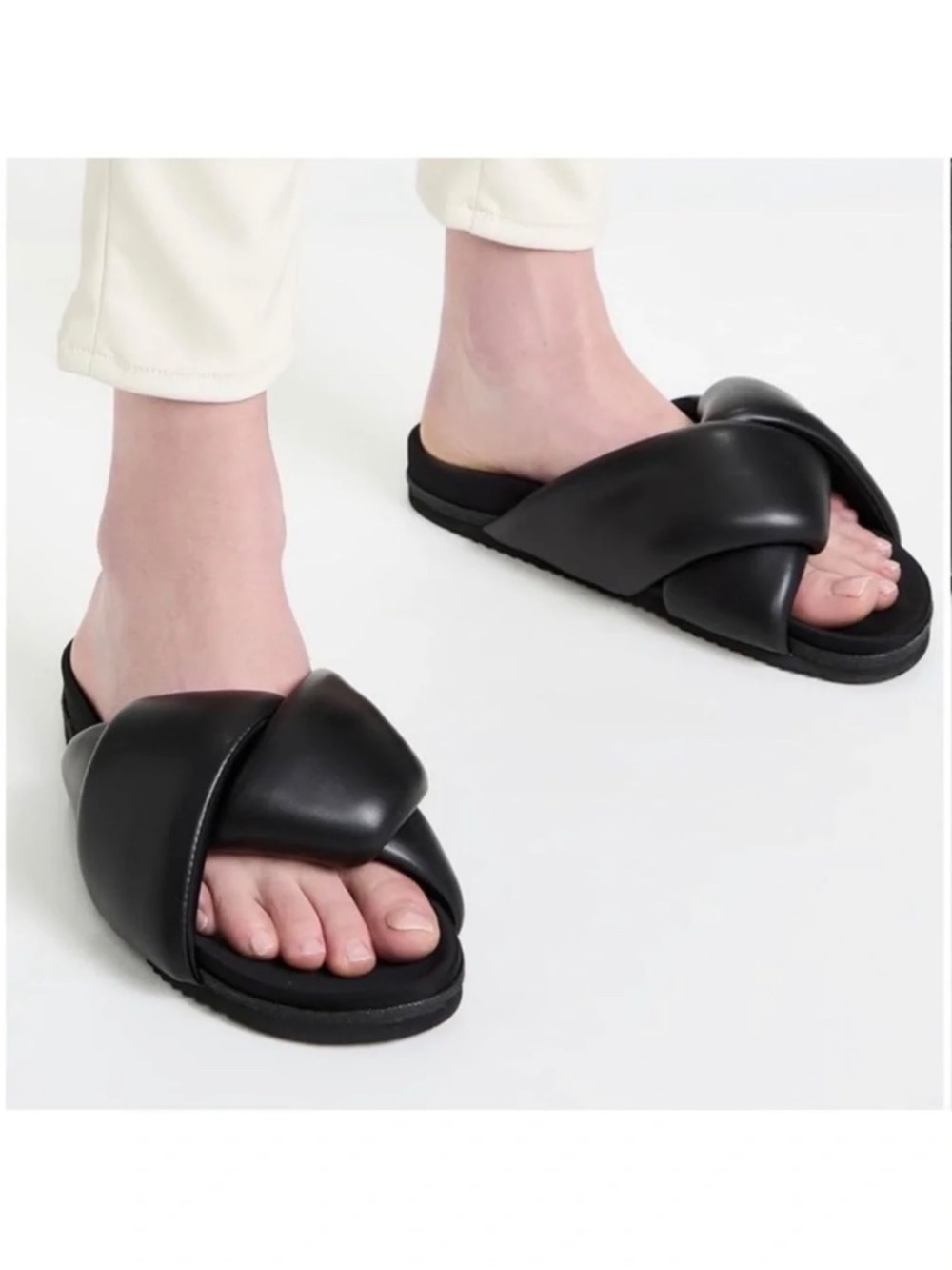 ROAM Foldy Puffy Slide Sandals in Black - 39/ 8 1/2